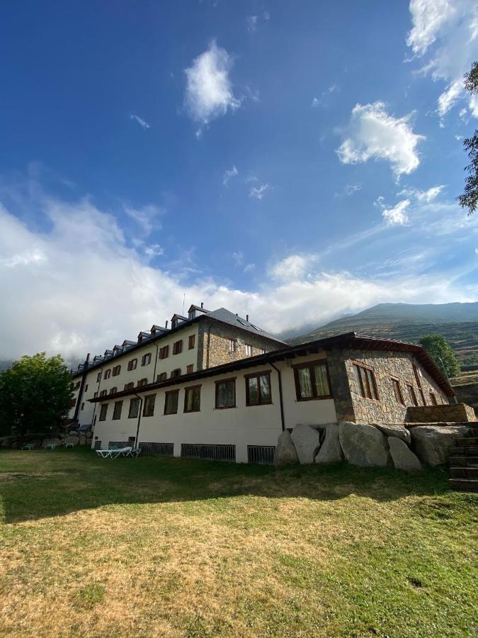 Tauell Hotel