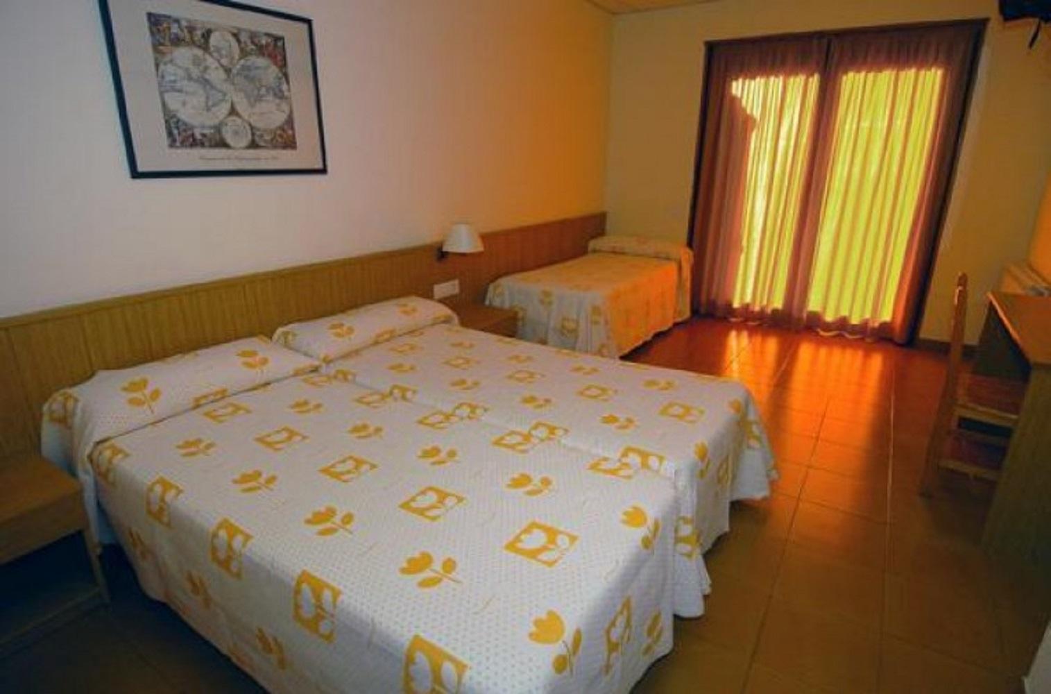 Tauell Hotel 2*