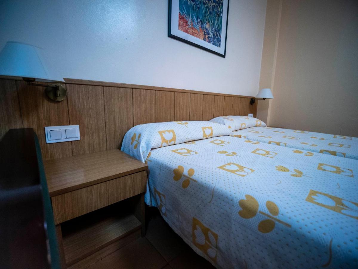 Tauell Hotel 2*