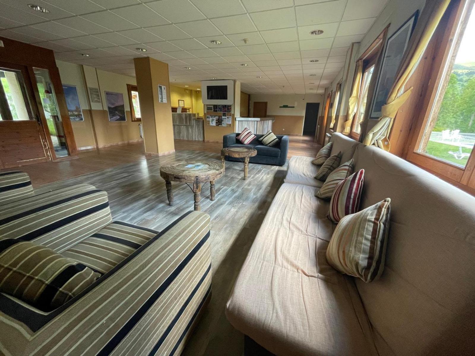 Tauell Hotel 2*